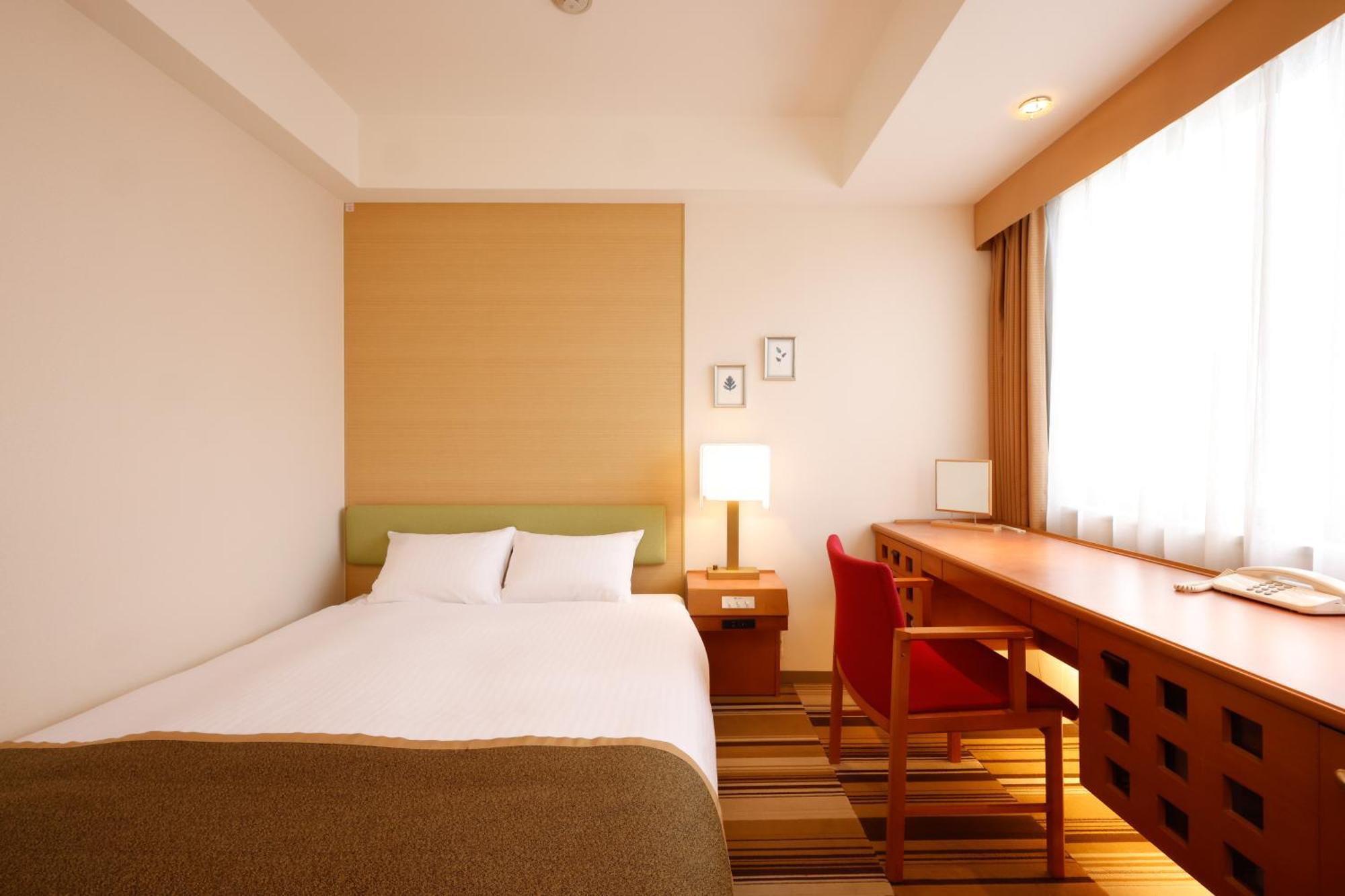 Hotel The Lutheran Ōsaka Exterior foto