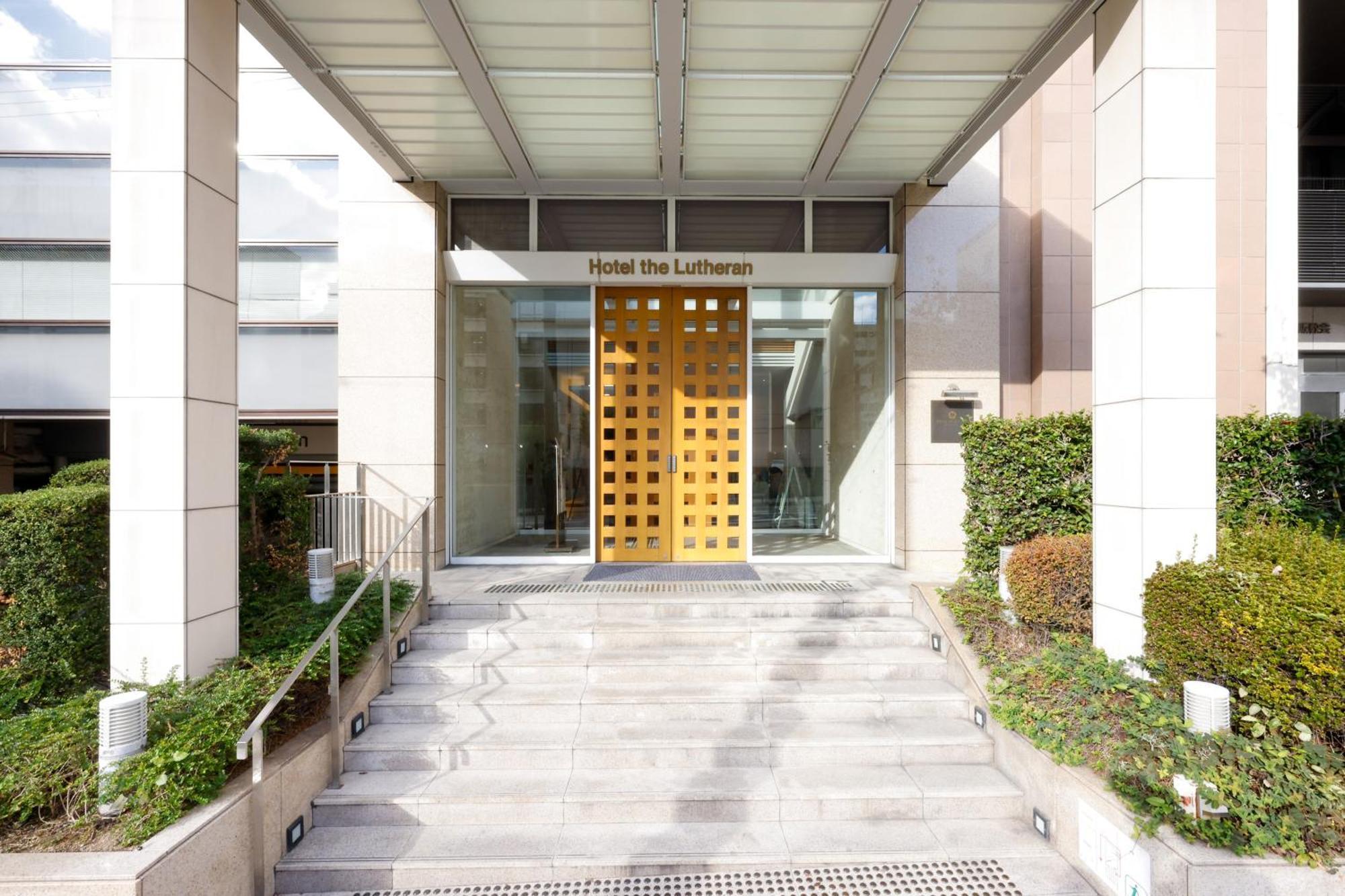 Hotel The Lutheran Ōsaka Exterior foto